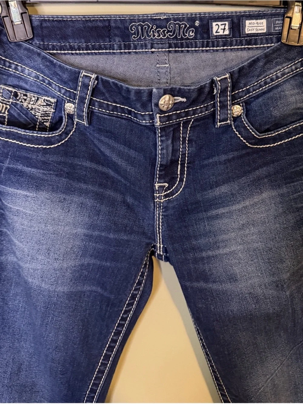 Gorgeous Miss Me Mid-Rise Easy Skinny Jeans With Embellished Pockets 31” Inseam